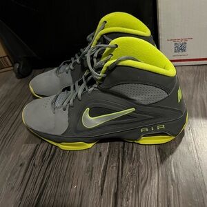 Nike Air Visi Pro 3 shoes